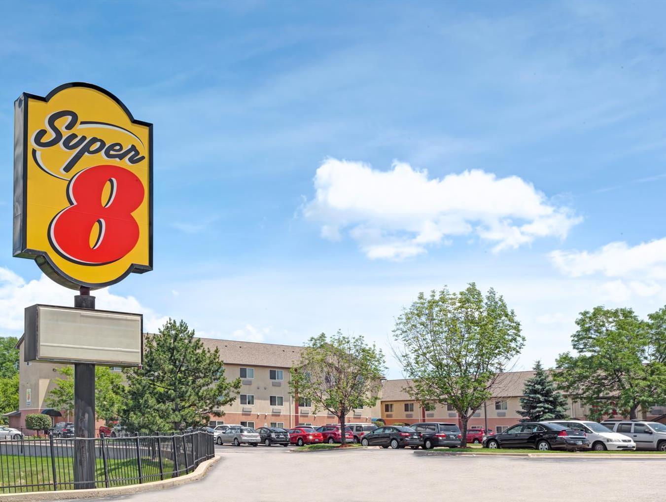 Super 8 By Wyndham Chicago O'Hare Airport Hotel Elk Grove Village Buitenkant foto